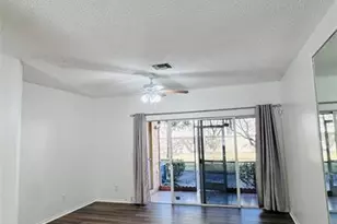 12113 SW 2nd St, Pembroke Pines, FL 33025 - Photo 4