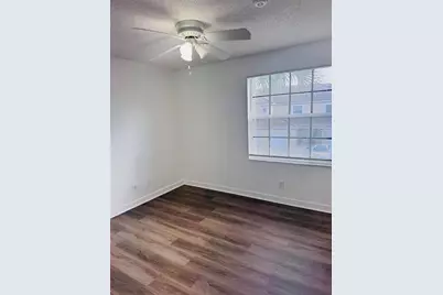 12113 SW 2nd St, Pembroke Pines, FL 33025 - Photo 8