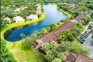 10761 NW 14th St, Plantation, FL 33322 - Photo 2