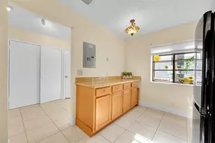 10761 NW 14th St, Plantation, FL 33322 - Photo 6