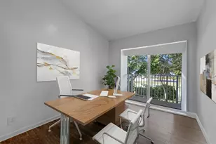 8464 Lagos De Campo Blvd, Tamarac, FL 33321 - Photo 22