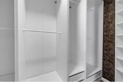 8464  Lagos De Campo Blvd, Tamarac, FL 33321 - Photo 14