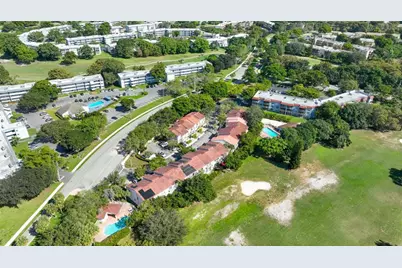 8464  Lagos De Campo Blvd, Tamarac, FL 33321 - Photo 36