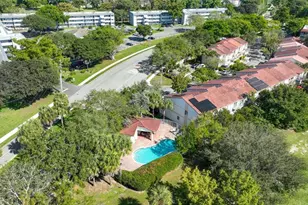 8464 Lagos De Campo Blvd, Tamarac, FL 33321 - Photo 38