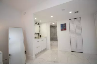 20301 W Country Club Dr., Unit #930, Aventura, FL 33180 - Photo 22