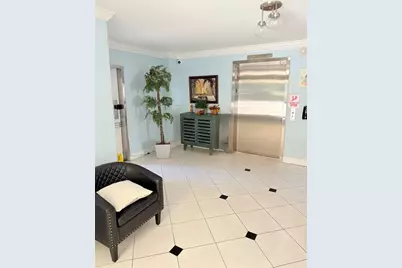 2801 N Palm Aire Dr, Unit #604, Pompano Beach, FL 33069 - Photo 2