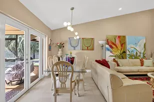 10120 Sheridan St, Pembroke Pines, FL 33026 - Photo 20