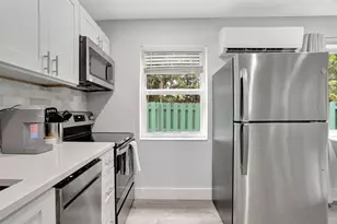 305 Hibiscus Ave, Pompano Beach, FL 33062 - Photo 38