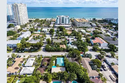 305  Hibiscus Ave, Pompano Beach, FL 33062 - Photo 12