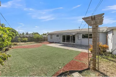 2445  Edgewater Dr, West Palm Beach, FL 33406 - Photo 38