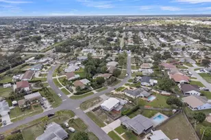 2445 Edgewater Dr, West Palm Beach, FL 33406 - Photo 46