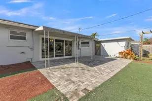 2445 Edgewater Dr, West Palm Beach, FL 33406 - Photo 40