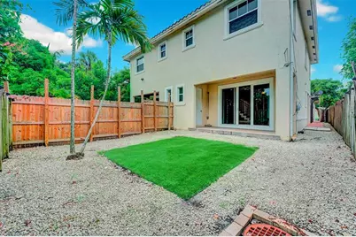 113 NW 11th, Fort Lauderdale, FL 33311 - Photo 8