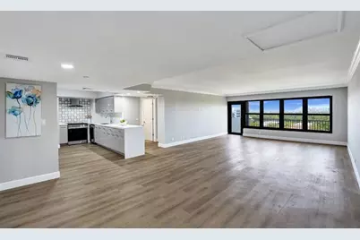 3200  Port Royale Dr N, Unit #905, Fort Lauderdale, FL 33308 - Photo 2