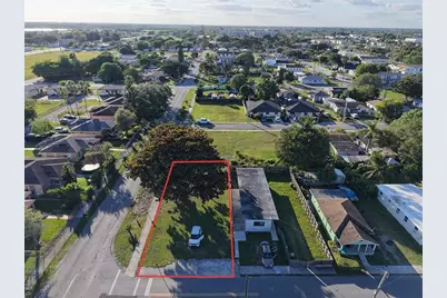 548 SW 6th Ter, Homestead, FL 33030 - Photo 2