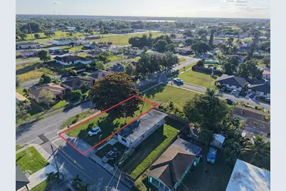 548 SW 6th Ter, Homestead, FL 33030 - Photo 4