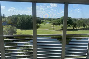 3510 Oaks Way, Pompano Beach, FL 33069 - Photo 2