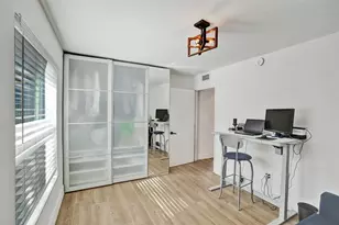 701 NE 164th St, Miami, FL 33162 - Photo 18