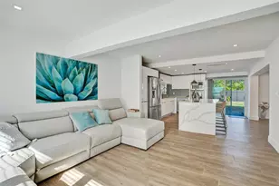 701 NE 164th St, Miami, FL 33162 - Photo 12