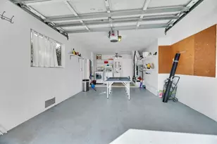 9611 NW 3rd St, Pembroke Pines, FL 33024 - Photo 34