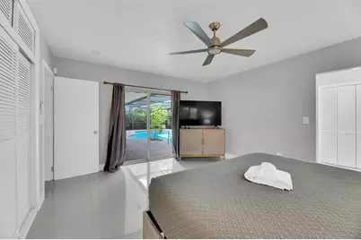 9611 NW 3rd St, Pembroke Pines, FL 33024 - Photo 18