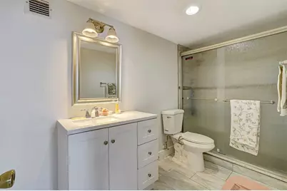 437  Golden Isles Dr, Unit #15G, Hallandale Beach, FL 33009 - Photo 18