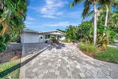 2611 NE 53rd St, Lighthouse Point, FL 33064 - Photo 2