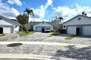 5912 NW 93rd Terrace, Tamarac, FL 33321 - Photo 2