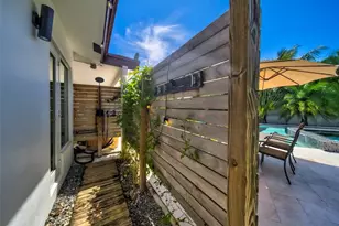 250 NE 27th Ct, Boca Raton, FL 33431 - Photo 36
