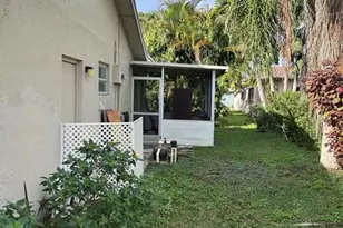 7611 NW 72nd Way, Tamarac, FL 33321 - Photo 2