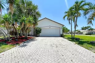 1640 Carriage Brooke Dr, Wellington, FL 33414 - Photo 2