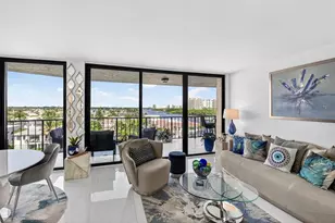 899 Jeffery St, Boca Raton, FL 33487 - Photo 2