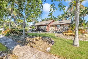 980 SW 70th Ave, Plantation, FL 33317 - Photo 8