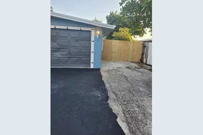 1810 NE 42nd St, Pompano Beach, FL 33064 - Photo 2