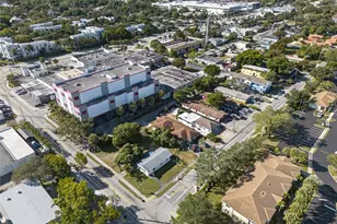 900 NW 2nd St, Fort Lauderdale, FL 33311 - Photo 14