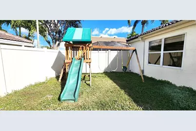 12606  White Coral Dr, Wellington, FL 33414 - Photo 22