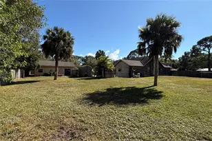 354 Baysinger Ave, Fort Pierce, FL 34982 - Photo 8