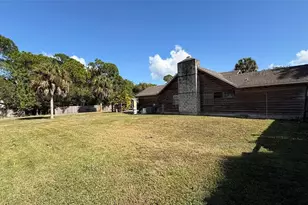 354 Baysinger Ave, Fort Pierce, FL 34982 - Photo 6