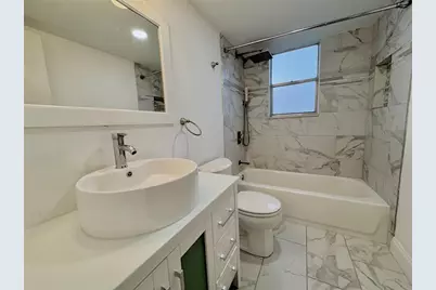 2821  Somerset Dr, Unit #216, Lauderdale Lakes, FL 33311 - Photo 12