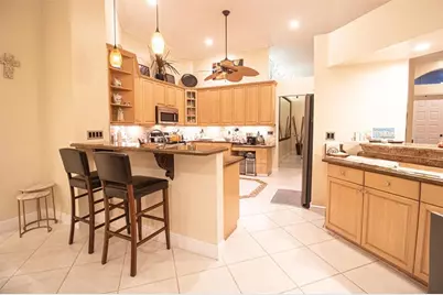 5062  Kensington Cir, Coral Springs, FL 33076 - Photo 8