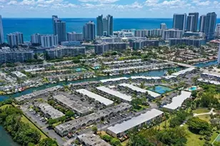 2212 NE 7th St, Hallandale Beach, FL 33009 - Photo 2