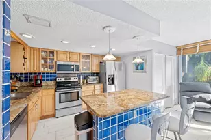 2212 NE 7th St, Hallandale Beach, FL 33009 - Photo 8