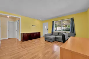 2704 NW 48th St, Fort Lauderdale, FL 33309 - Photo 4