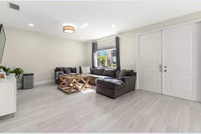 112 NW Gardener St, Boca Raton, FL 33432 - Photo 10