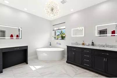 112 NW Gardener St, Boca Raton, FL 33432 - Photo 16