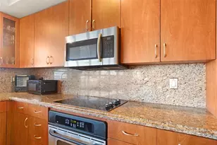 2500 NE 48th Ln, Fort Lauderdale, FL 33308 - Photo 20