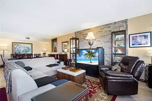 2500 NE 48th Ln, Fort Lauderdale, FL 33308 - Photo 14