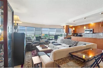 2500 NE 48th Ln, Unit #608, Fort Lauderdale, FL 33308 - Photo 1