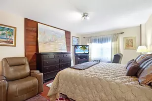 2500 NE 48th Ln, Fort Lauderdale, FL 33308 - Photo 8