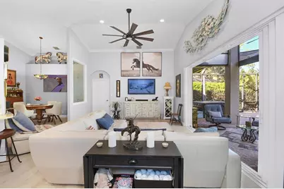 6848 SE Twin Oaks Cir, Stuart, FL 34997 - Photo 12